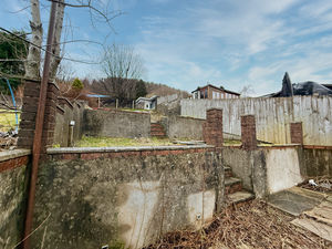 Photo 13- click for photo gallery